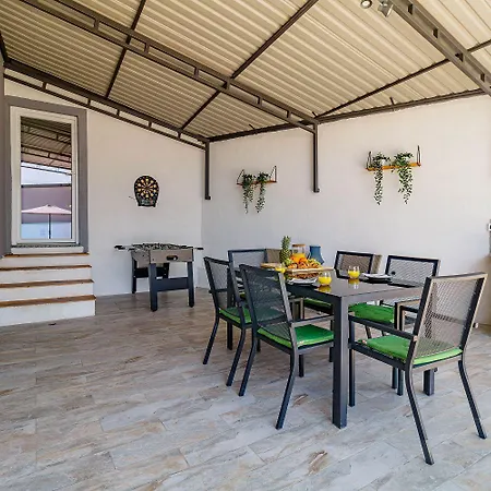 House Ulika Villa *