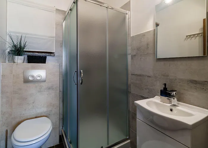 House Ulika * Loborika