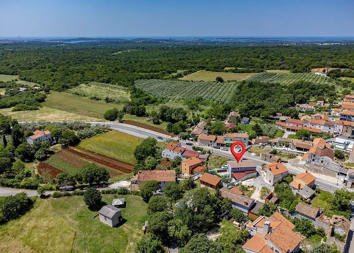 House Ulika * Loborika